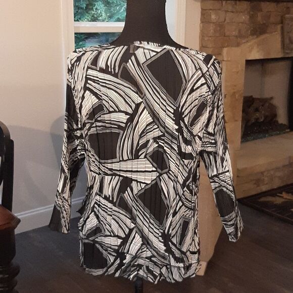 Cato Black and White Quarter Sleeve Sheer Shirt - Picture 4 of 9